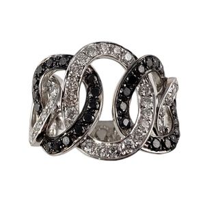 14 Karat White Gold Black and White Diamond Interlocking Ring Size 7.25 #13887